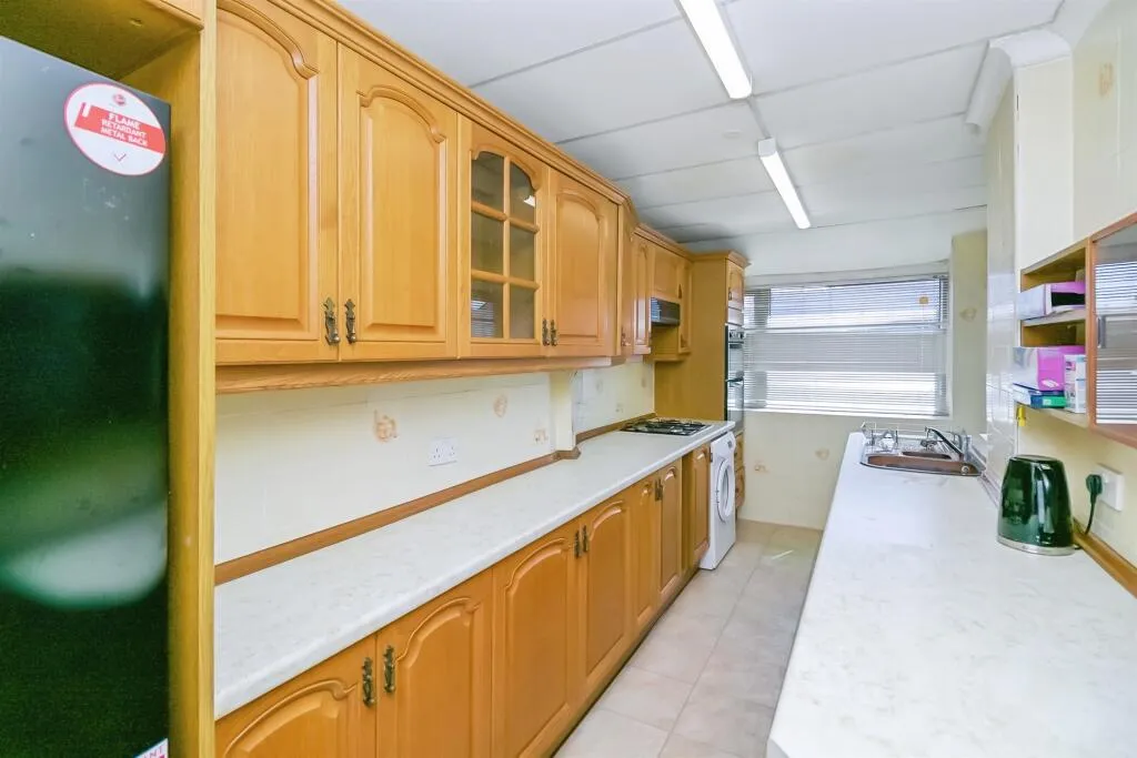 4 bed Terraced