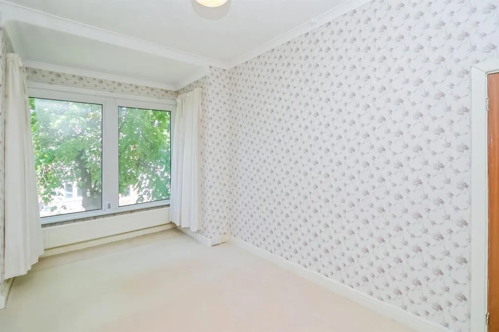 4 bed Terraced