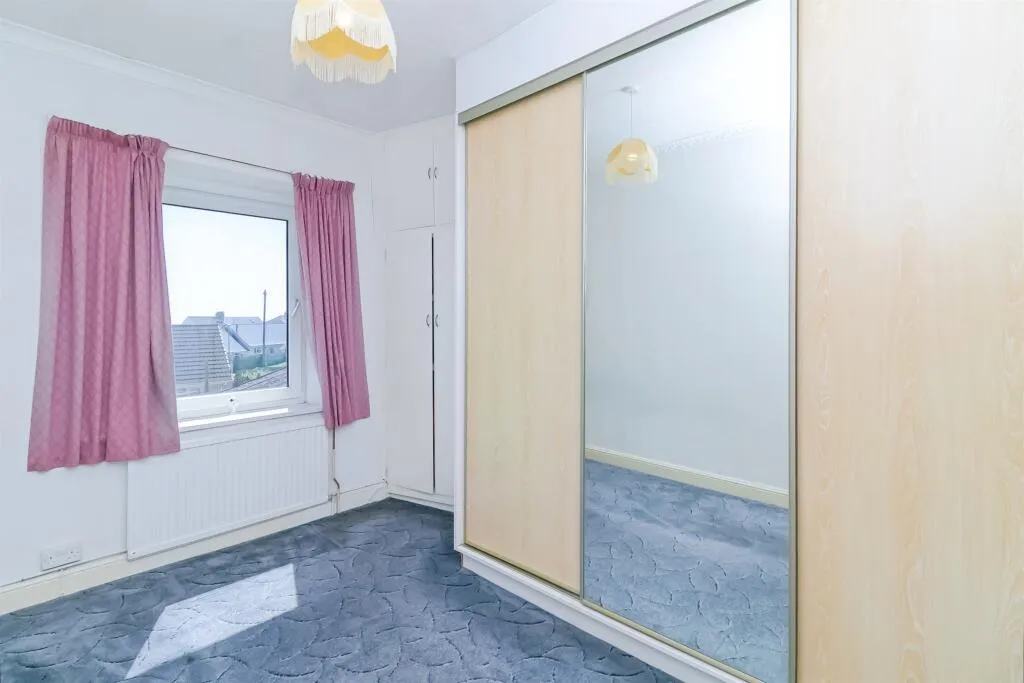 4 bed Terraced