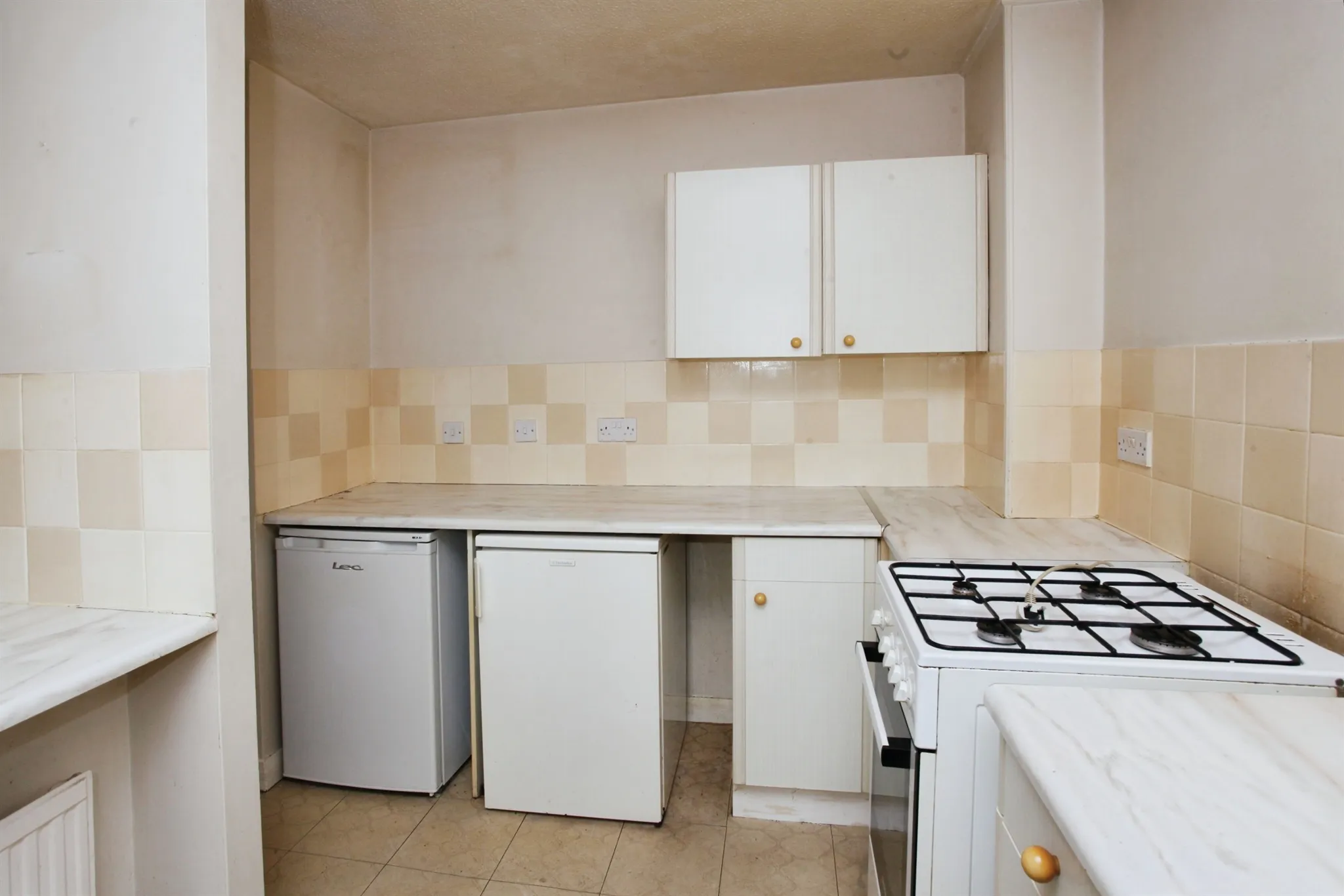 3 bed End of Terrace