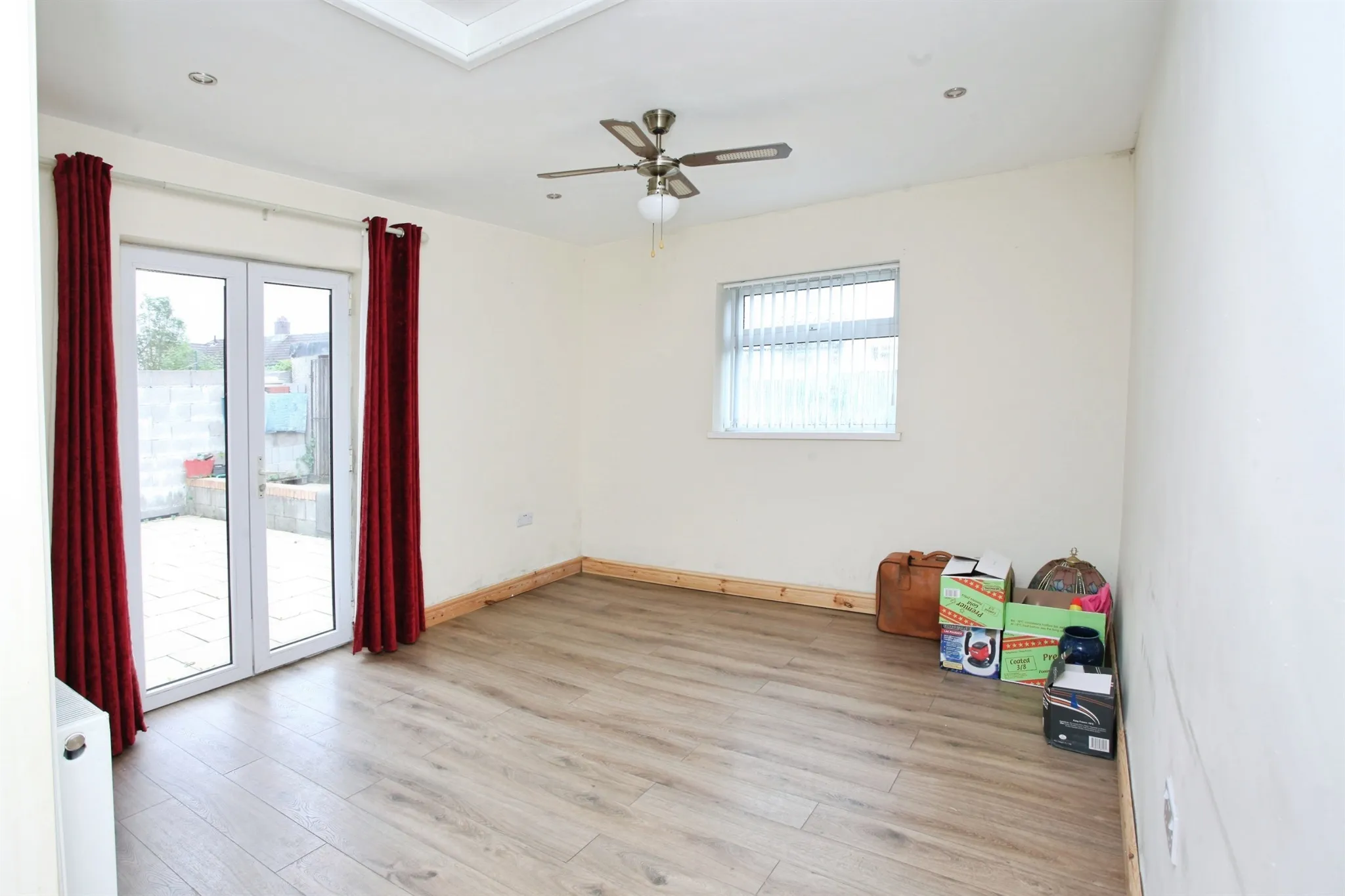 4 bed Detached