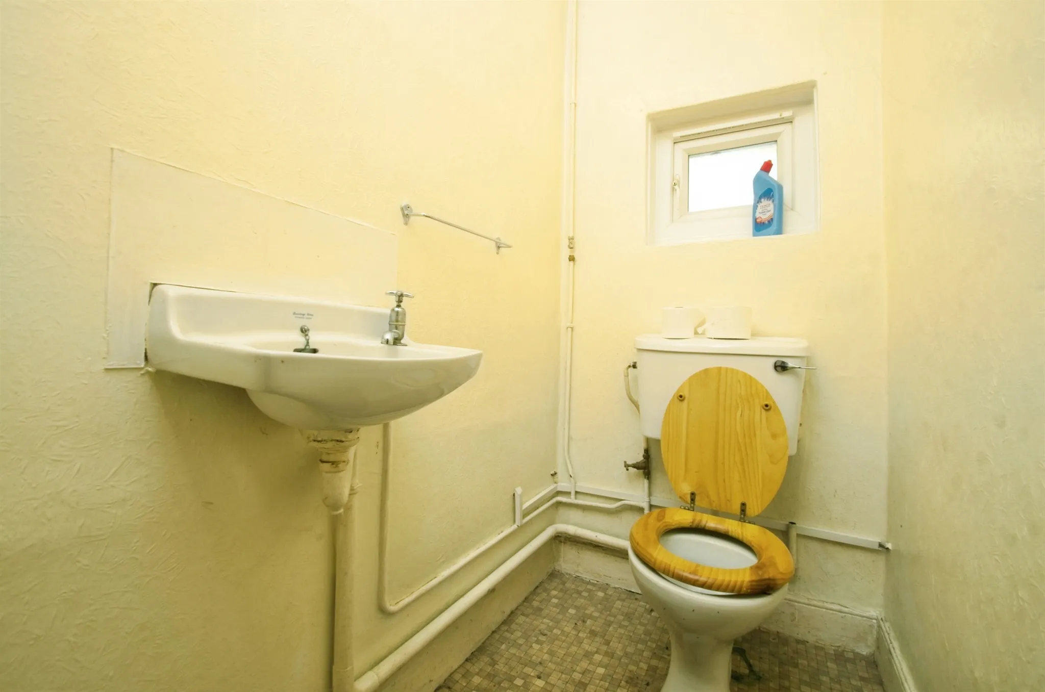 4 bed Cottage