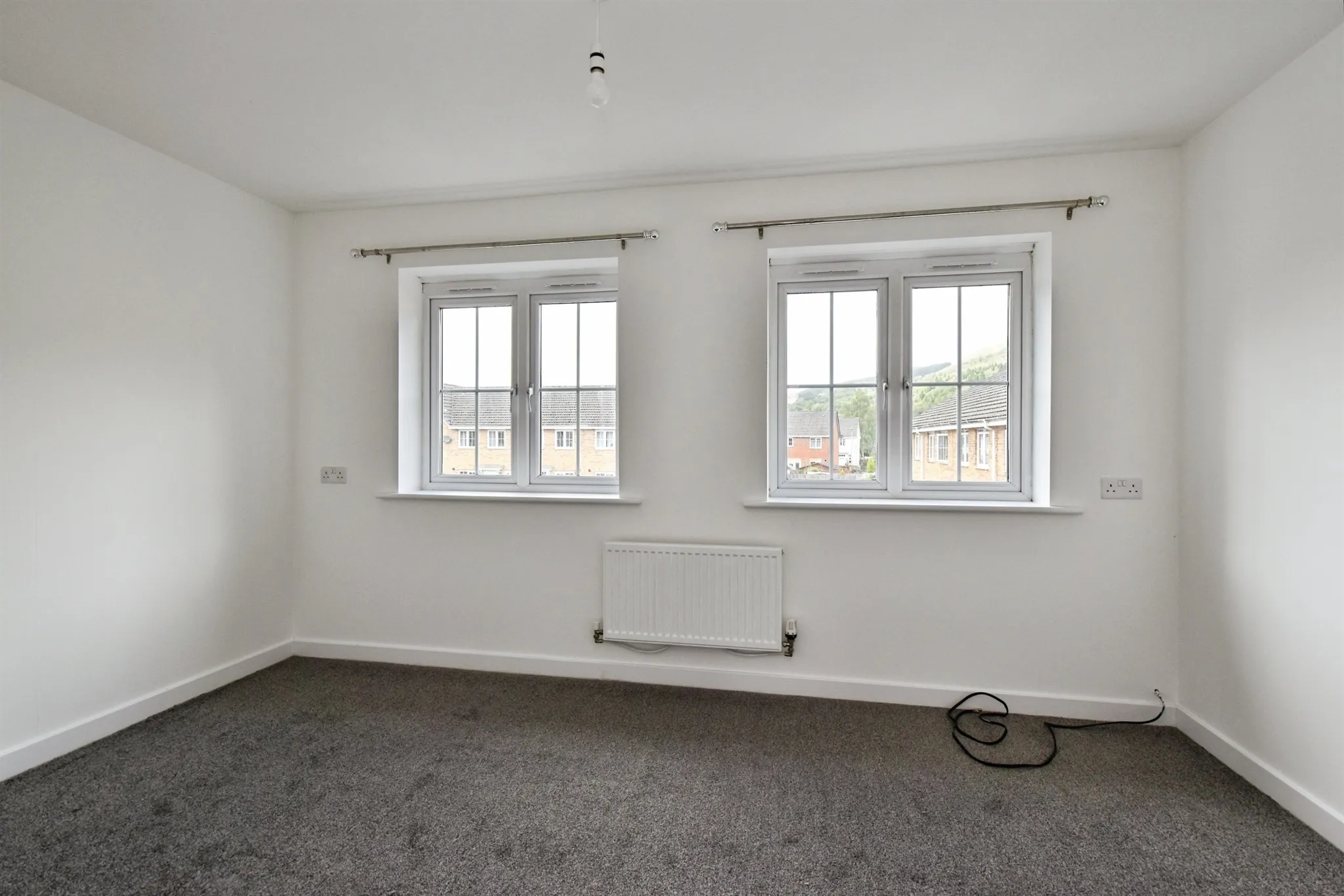 2 bed Semi-Detached