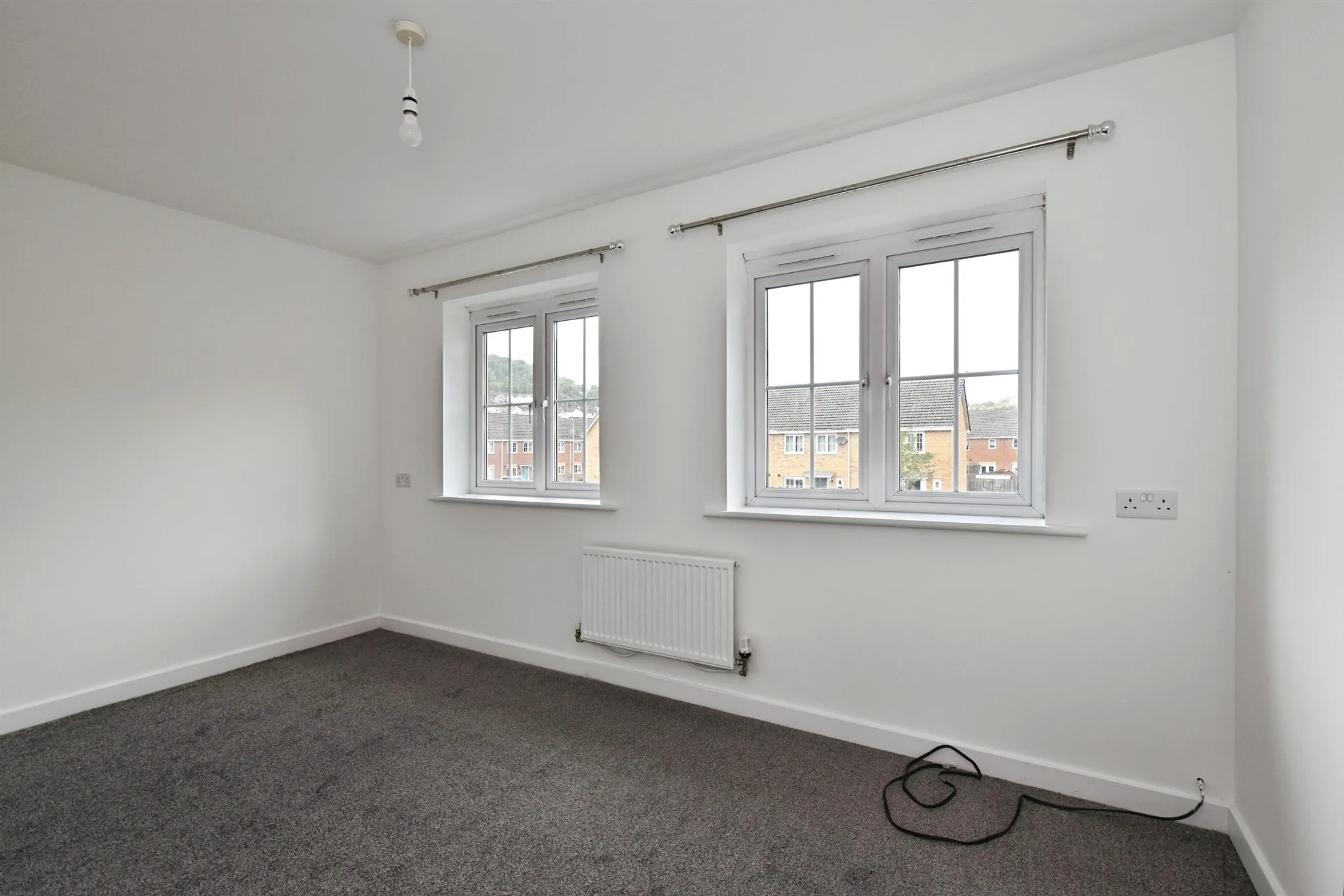 2 bed Semi-Detached
