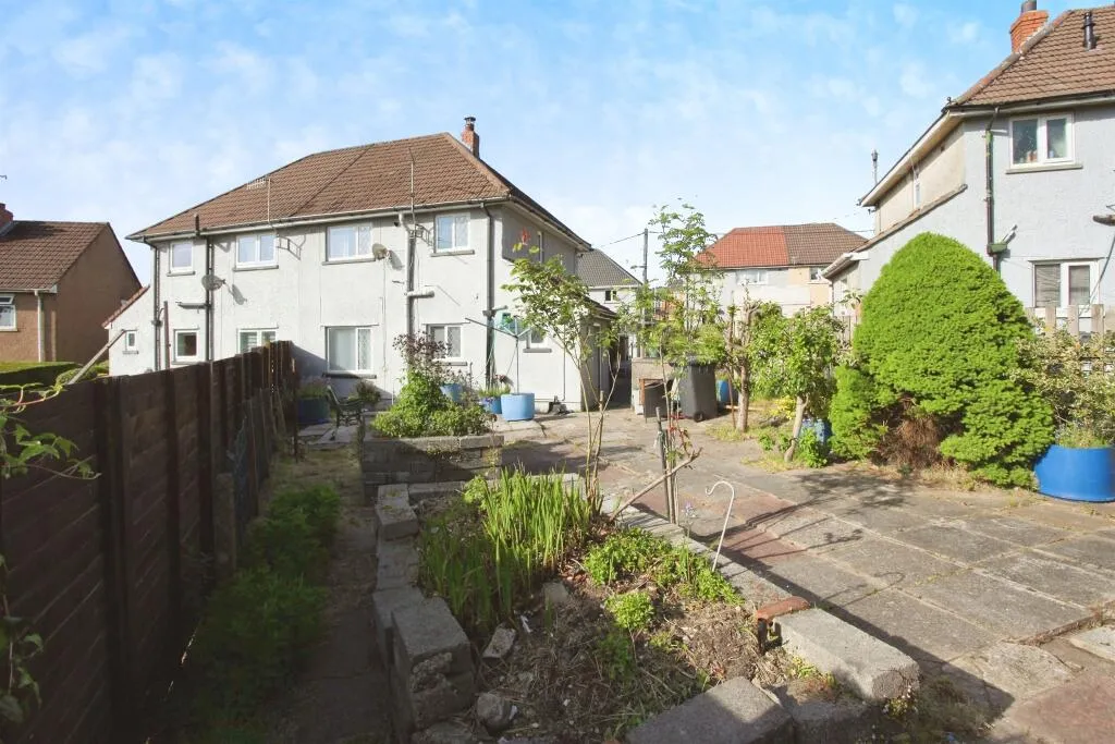 2 bed Semi-Detached
