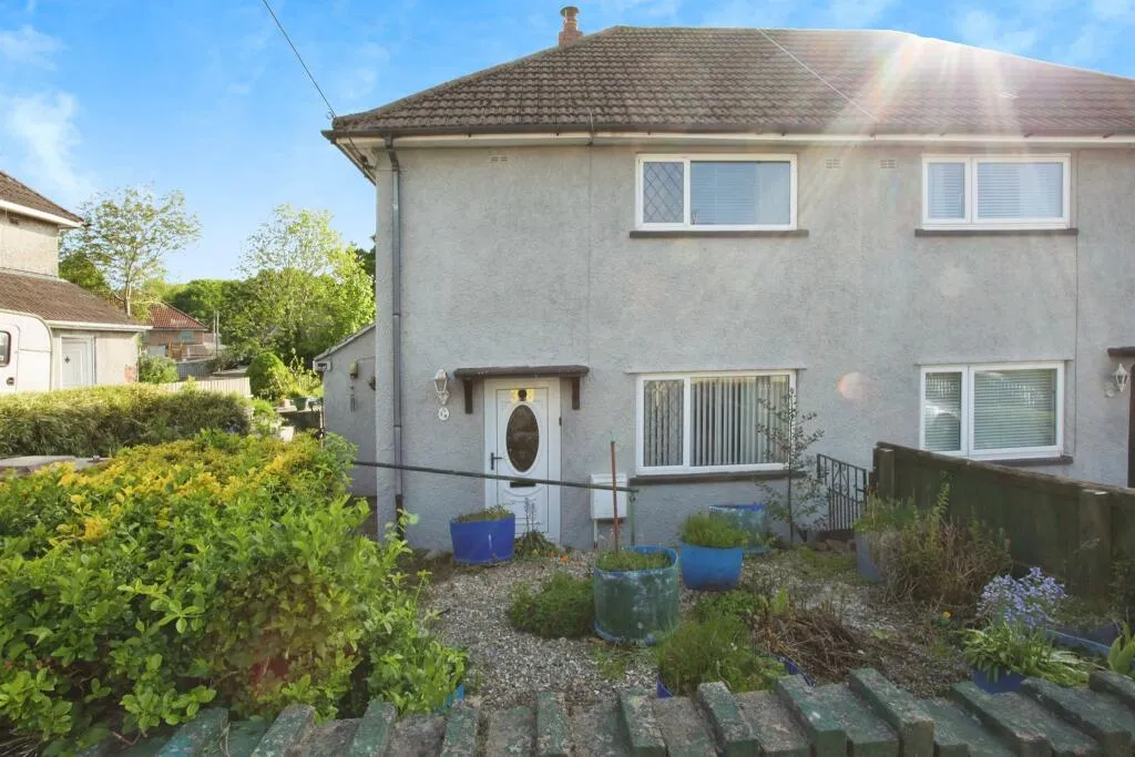 2 bed Semi-Detached