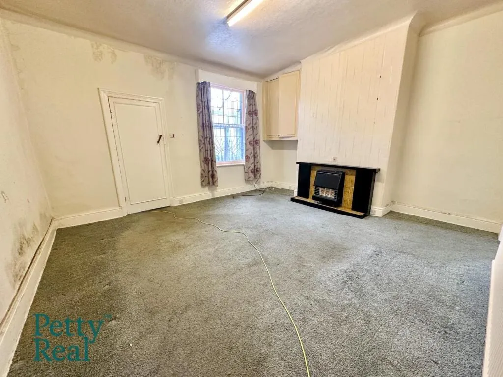 3 bed Terraced