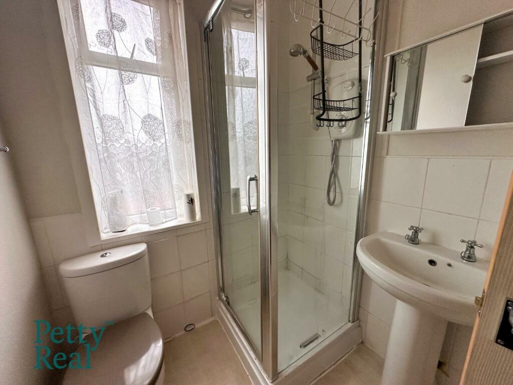 2 bed Terraced