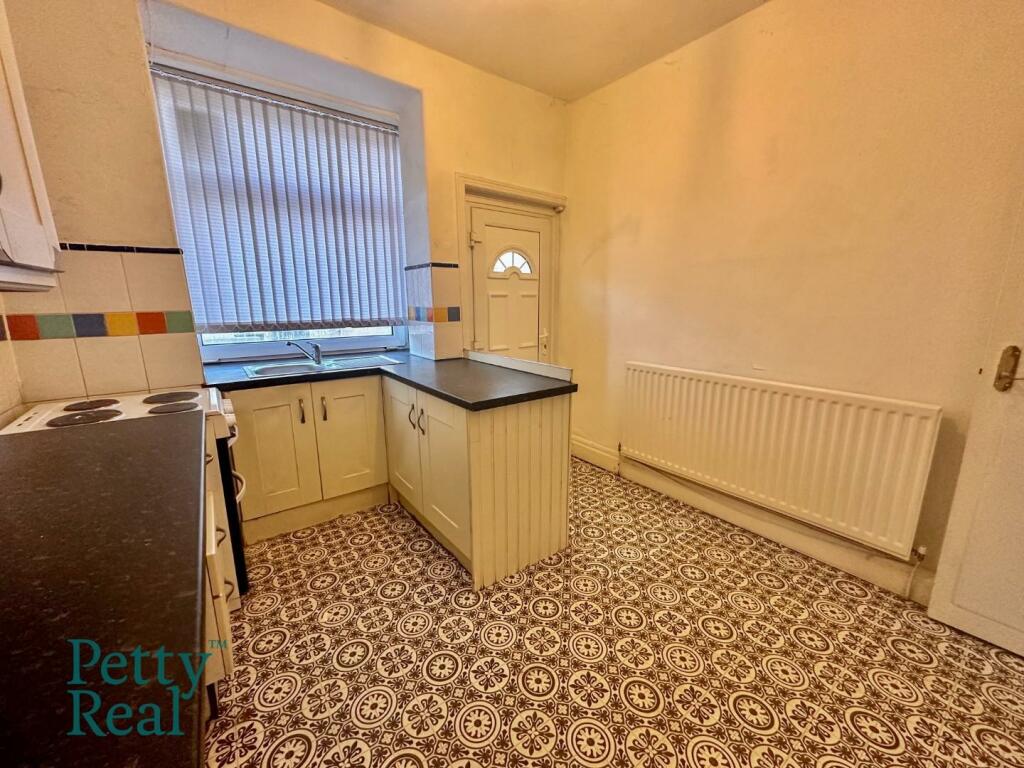 2 bed House