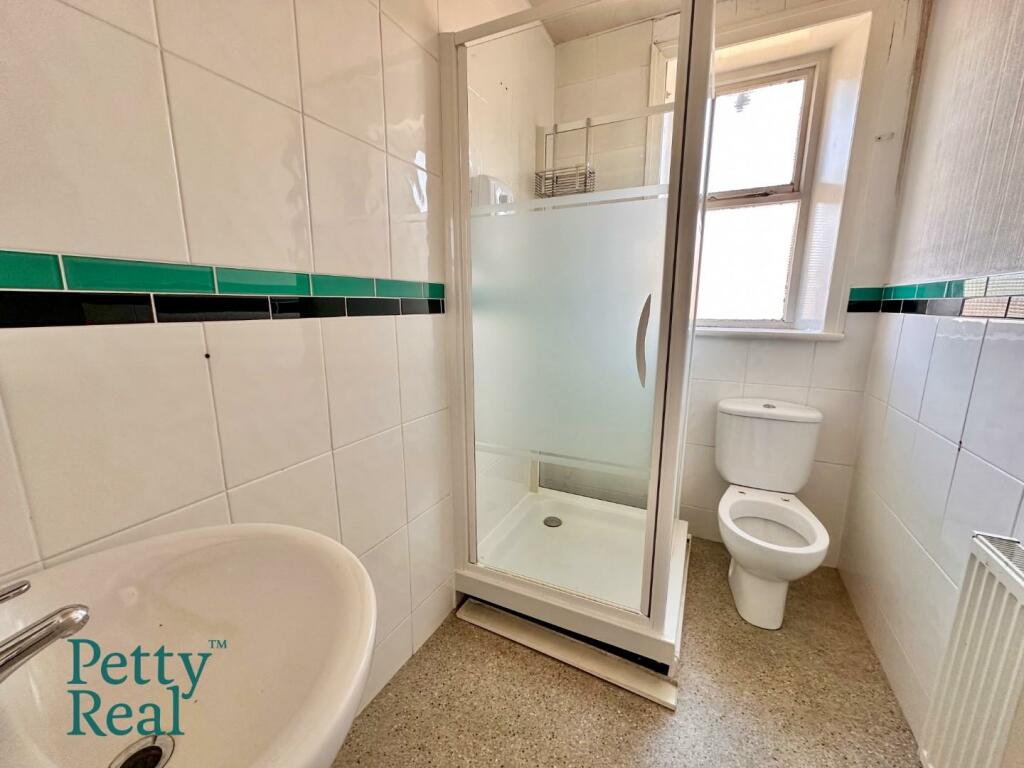 2 bed House