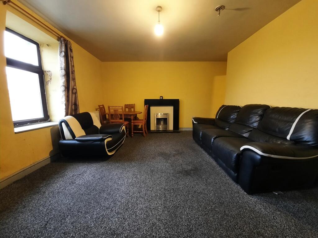 2 bed Mixed Use