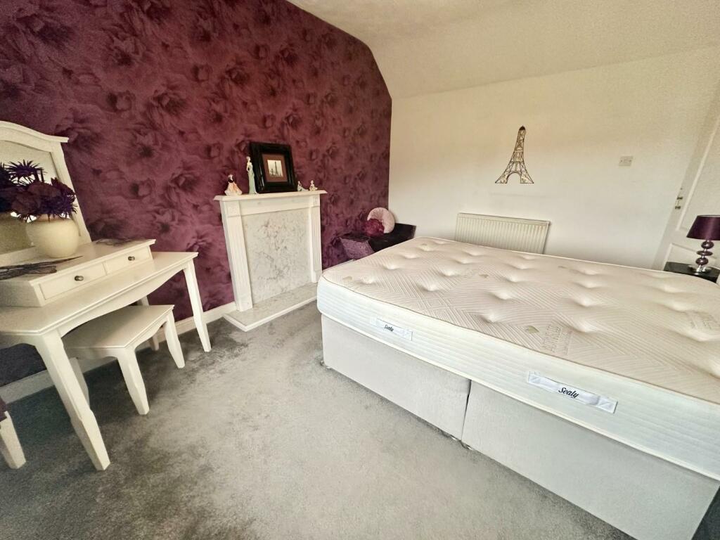 2 bed Semi-Detached