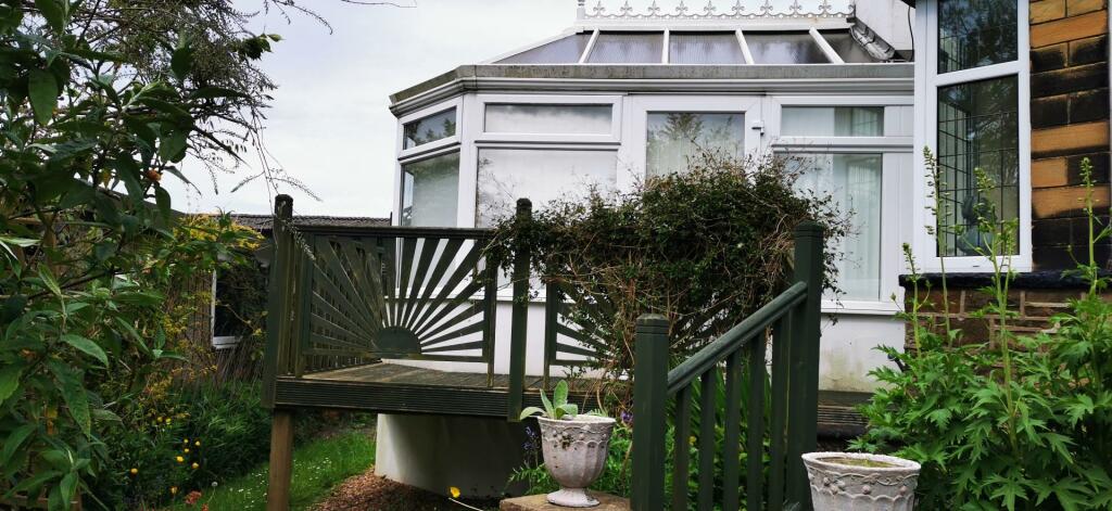 2 bed Semi-Detached