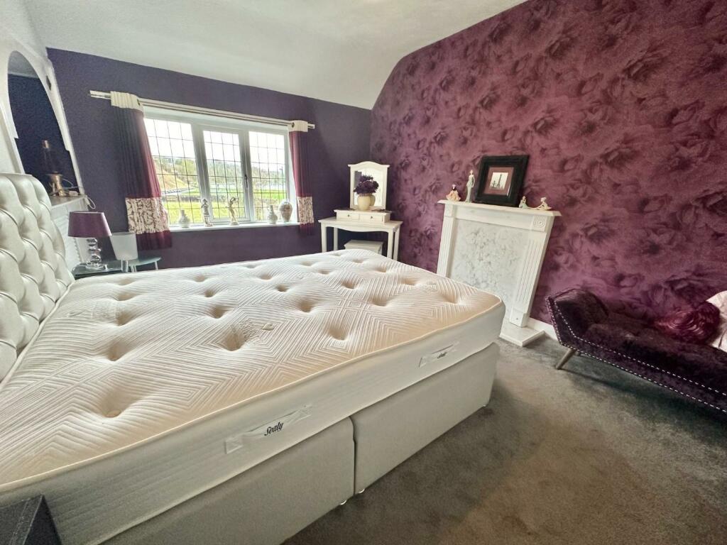 2 bed Semi-Detached