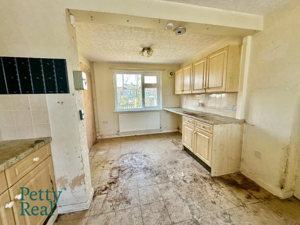 3 bed Semi-Detached