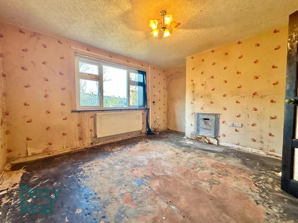 3 bed Semi-Detached