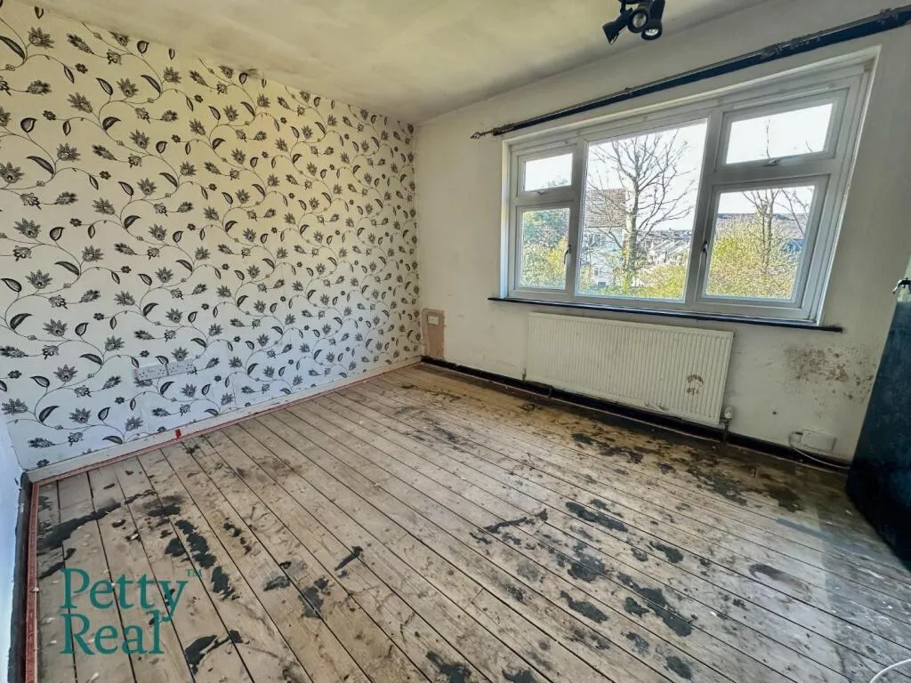 3 bed Semi-Detached