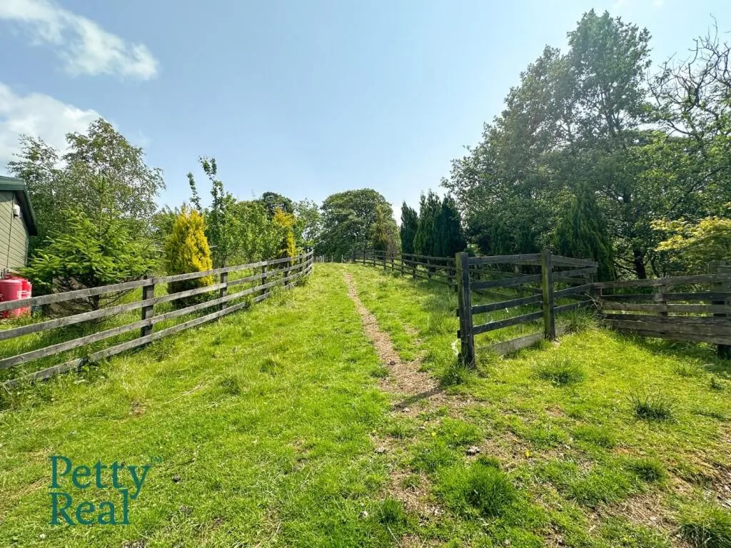 2 bed Lodge