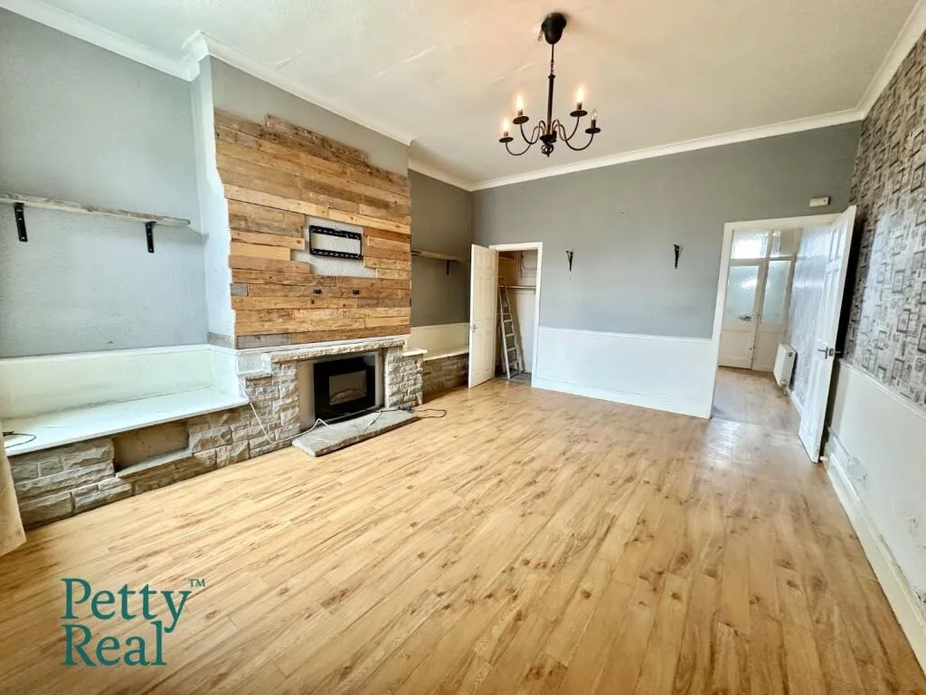 3 bed Terraced