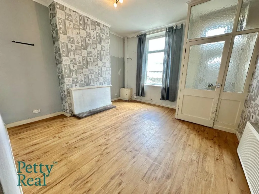 3 bed Terraced