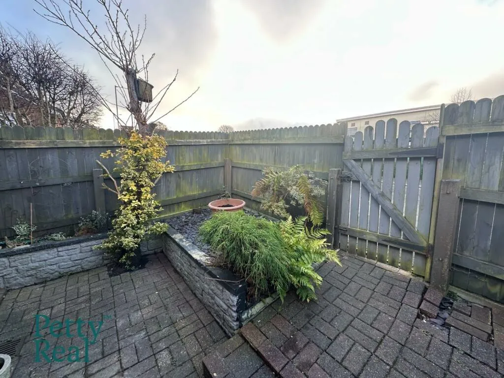 2 bed Terraced