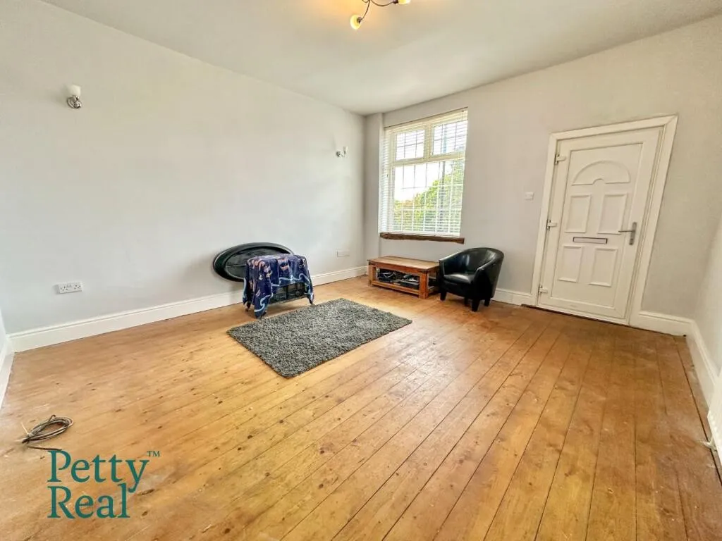 2 bed End of Terrace