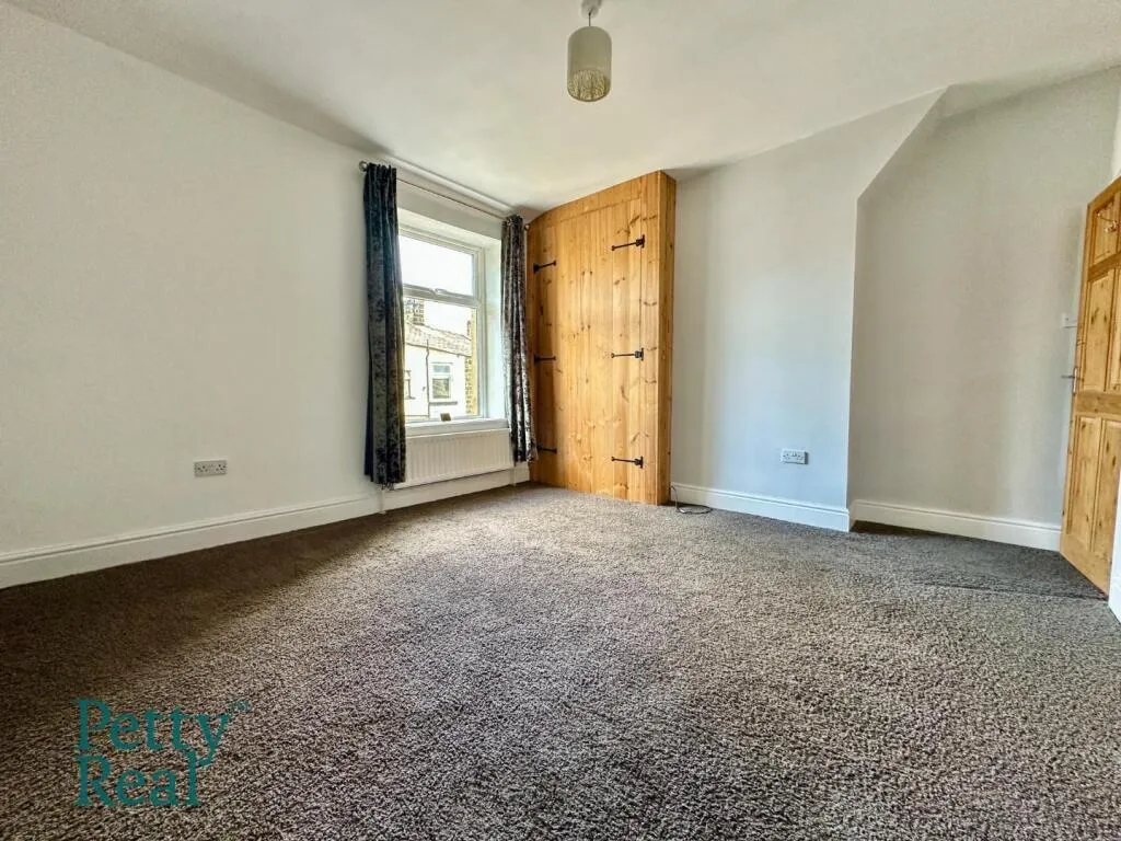 2 bed End of Terrace