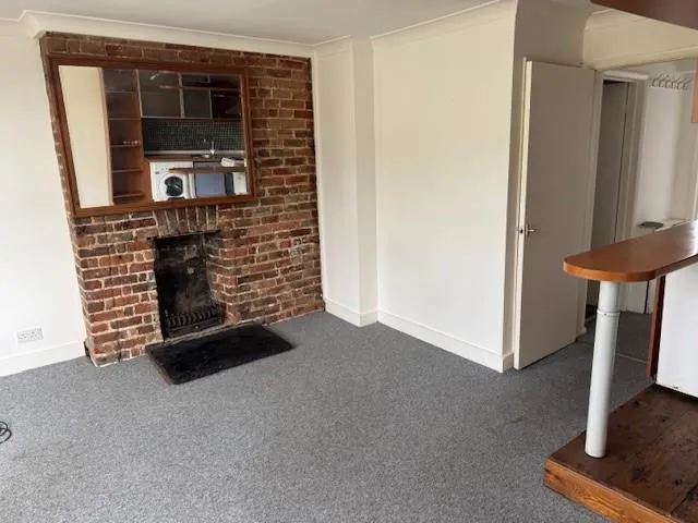 Flat 3, 25 Grand Parade, Brighton, East Sussex