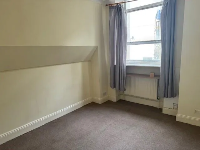 3a New Steine Mansions, Devonshire Place, Brighton, East Sussex