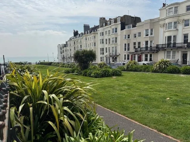 3a New Steine Mansions, Devonshire Place, Brighton, East Sussex