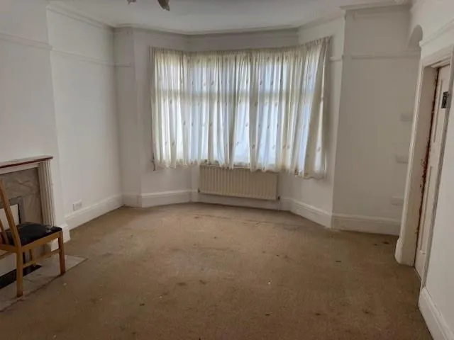 9 Hart Grove, Ealing Common, London
