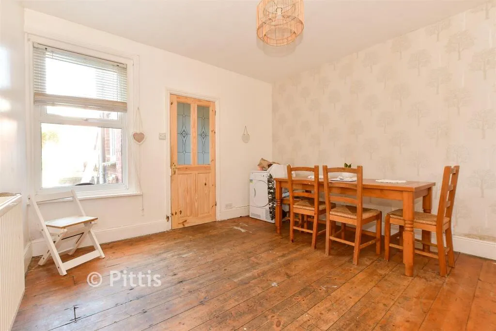 3 bed Semi-Detached