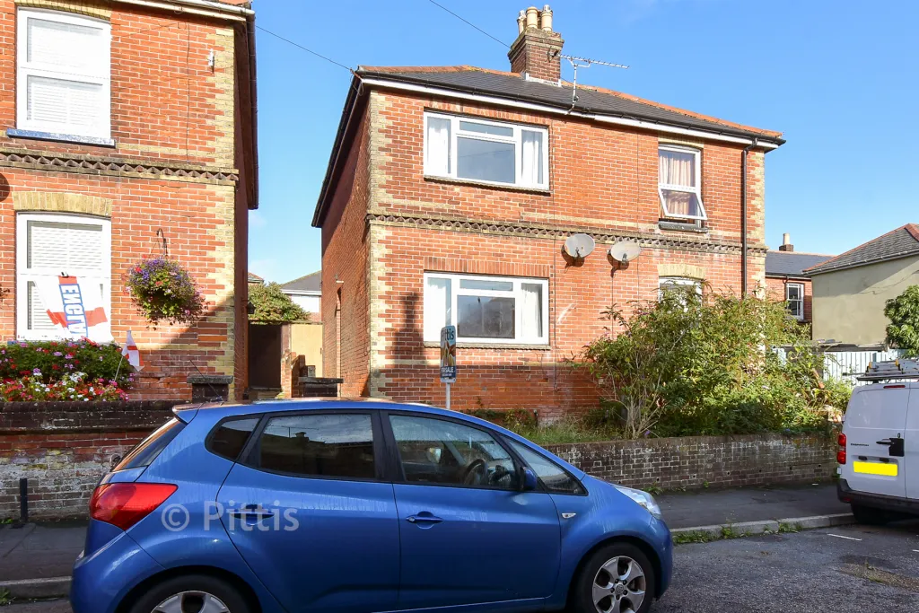 3 bed Semi-Detached
