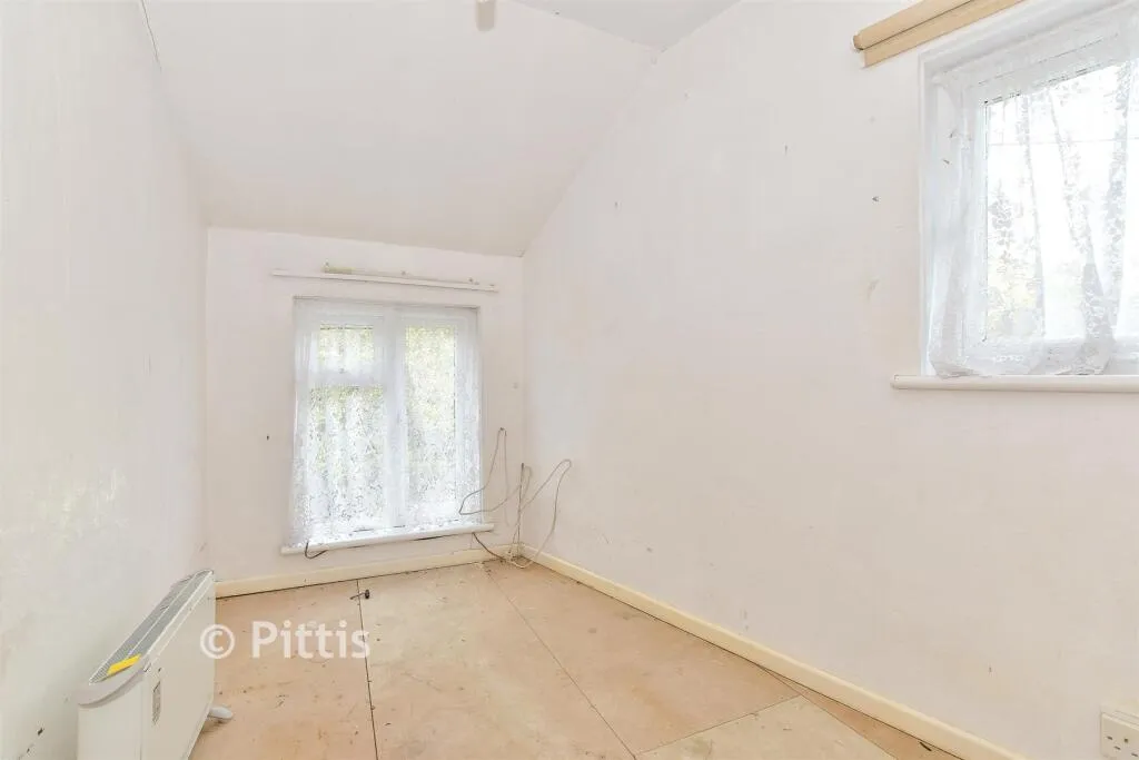 3 bed Terraced