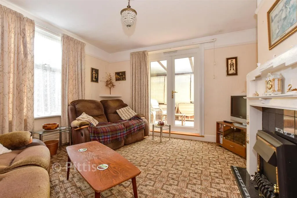 3 bed Detached Bungalow