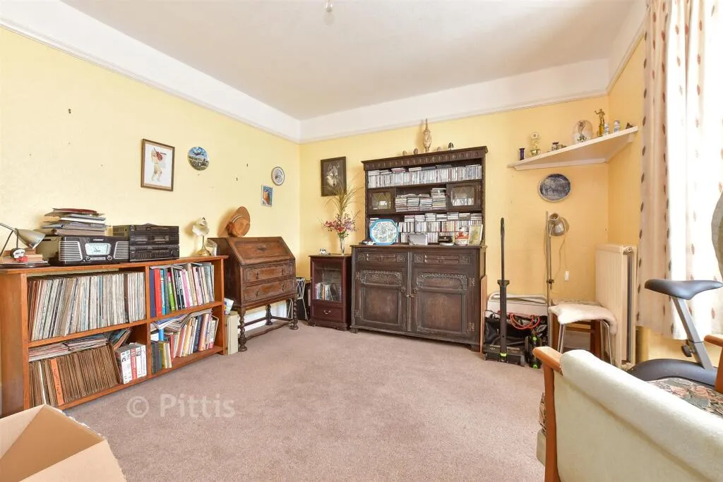 3 bed Detached Bungalow