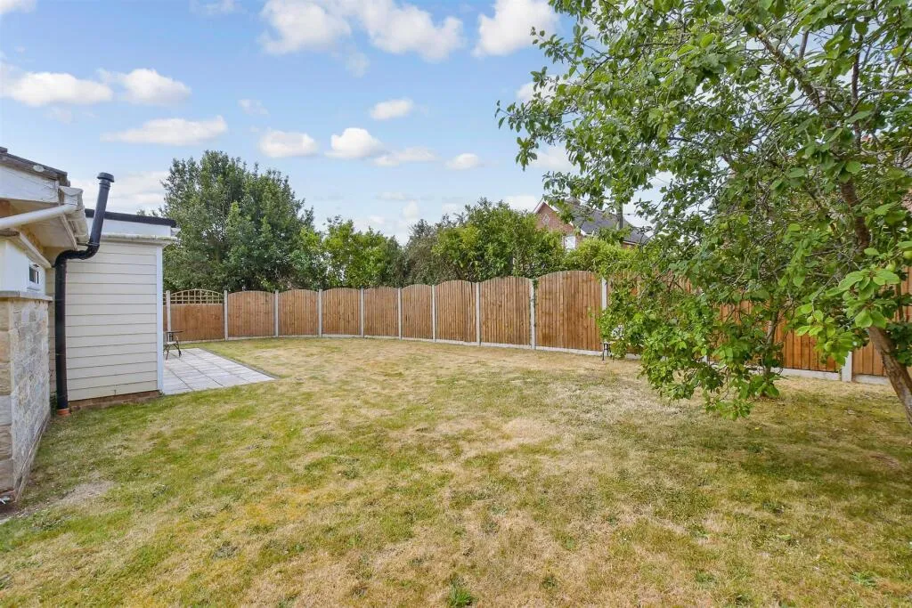 3 bed Detached Bungalow