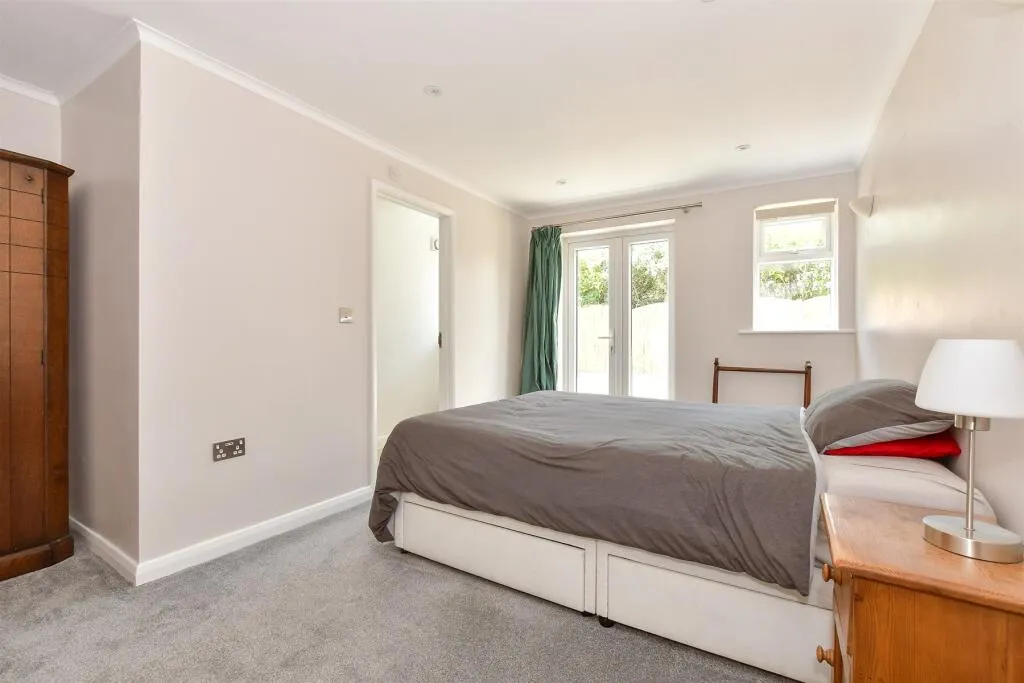 3 bed Detached Bungalow