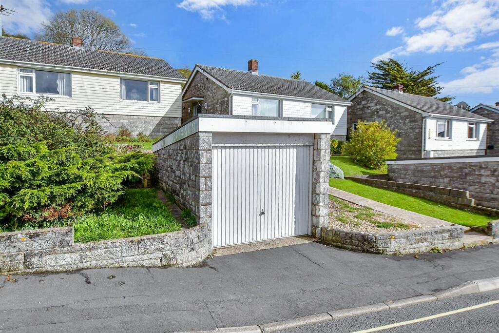 2 bed Detached
