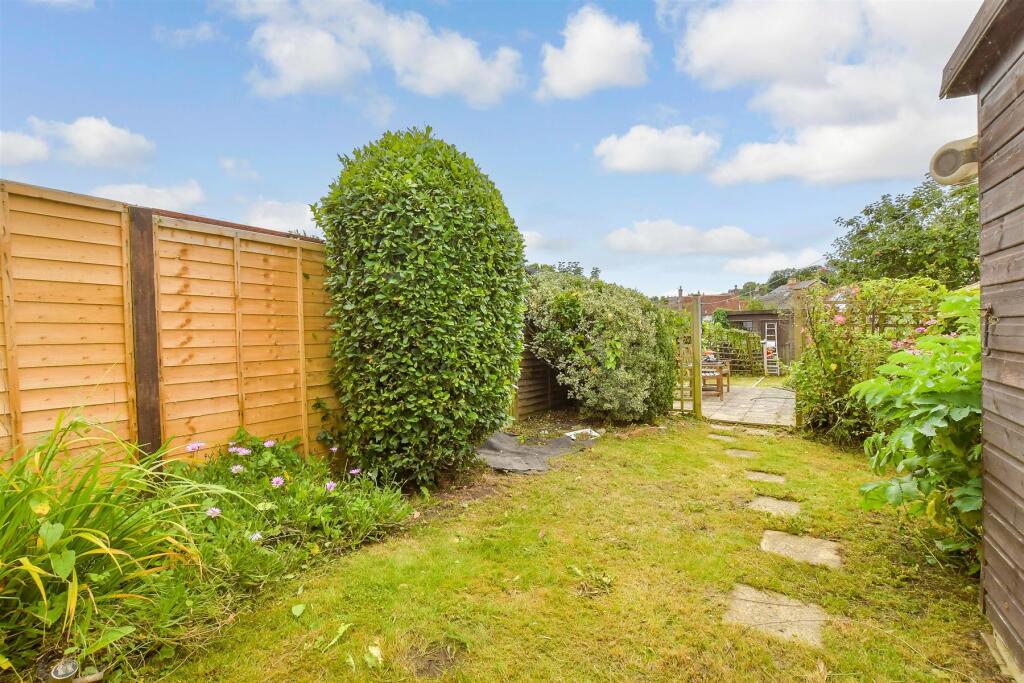 2 bed Semi-Detached