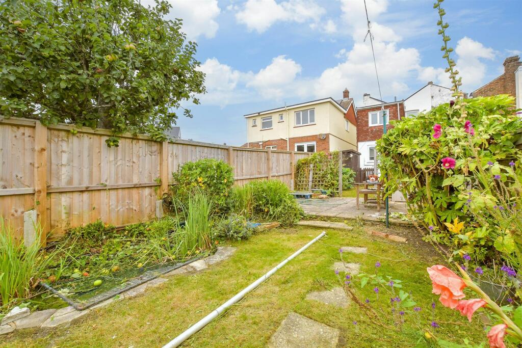 2 bed Semi-Detached