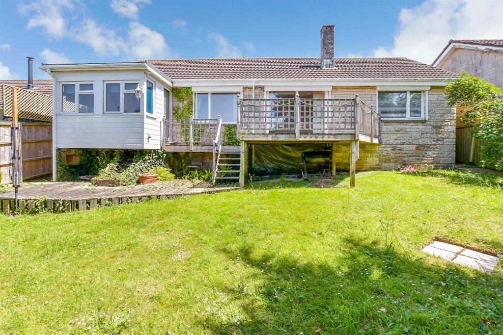 2 bed Detached Bungalow