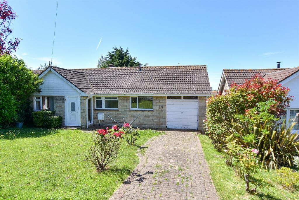 2 bed Detached Bungalow