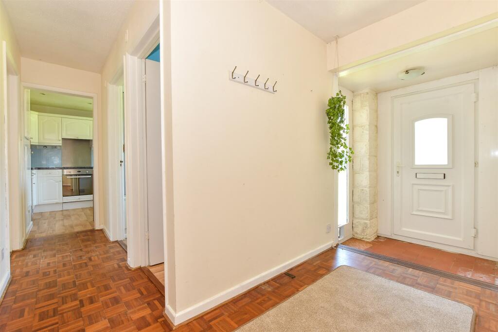 2 bed Detached Bungalow
