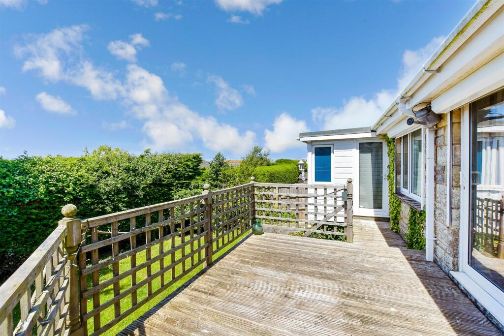 2 bed Detached Bungalow