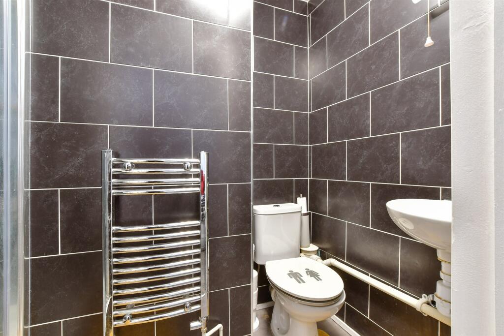 3 bed Town House