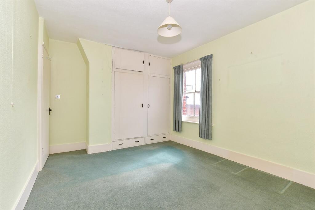 3 bed Terraced