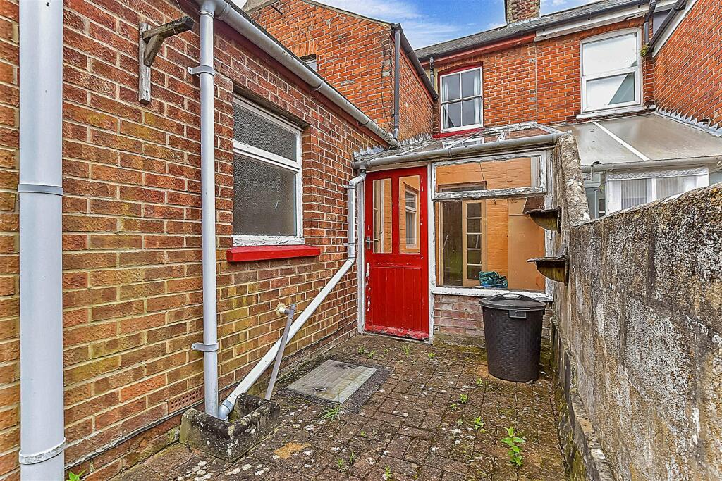 3 bed Terraced