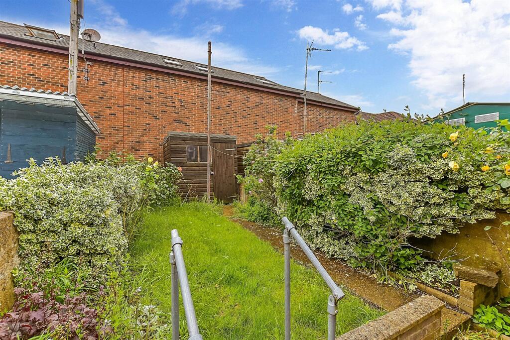 3 bed Terraced