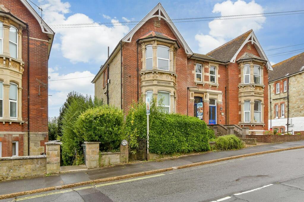 2 bed Apartment